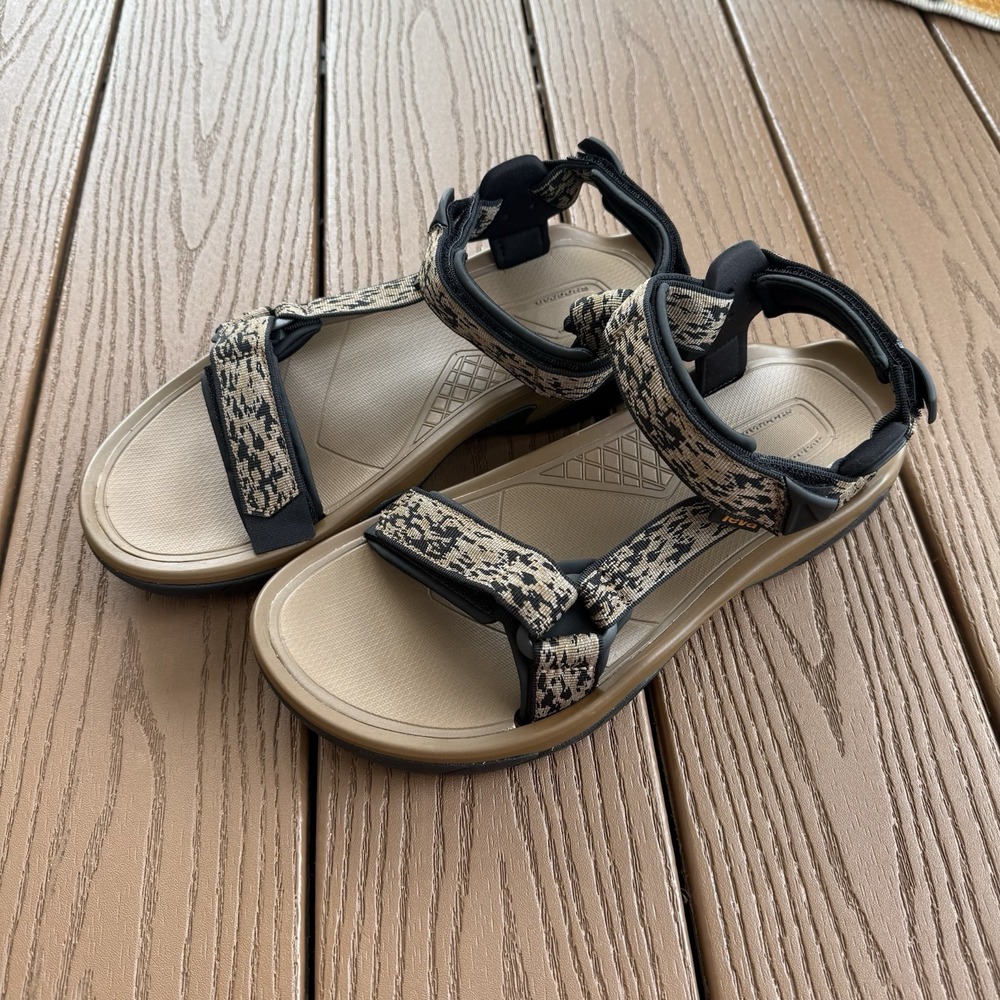 Teva Mens Terra Fi 5 Universal Sandals, Blend Breen  Size 11  #1102456 NEW